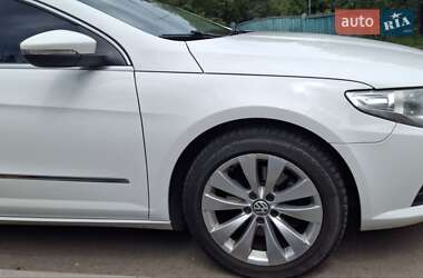 Купе Volkswagen CC / Passat CC 2011 в 