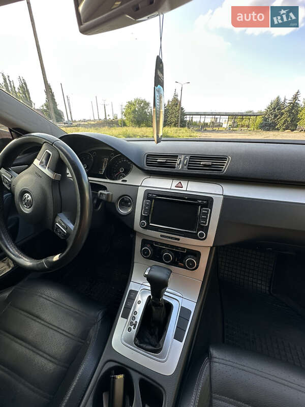 Купе Volkswagen CC / Passat CC 2010 в Кривом Роге фото 37 Купе Volkswagen CC / Passat CC 2010 в Кривом Роге