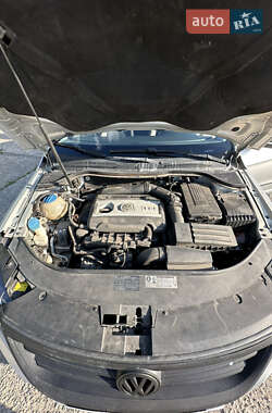 Купе Volkswagen CC / Passat CC 2010 в 