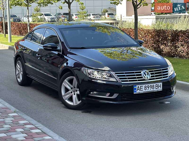 Купе Volkswagen CC / Passat CC 2014 в 