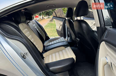 Купе Volkswagen CC / Passat CC 2012 в 