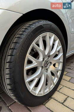 Купе Volkswagen CC / Passat CC 2012 в 