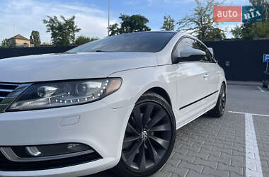 Купе Volkswagen CC / Passat CC 2014 в 