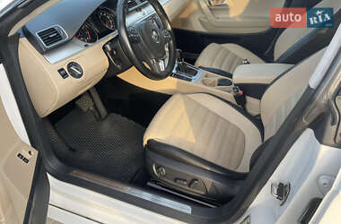 Купе Volkswagen CC / Passat CC 2014 в 