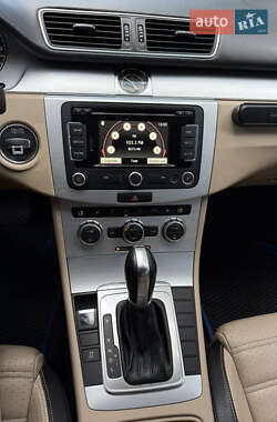 Купе Volkswagen CC / Passat CC 2014 в 