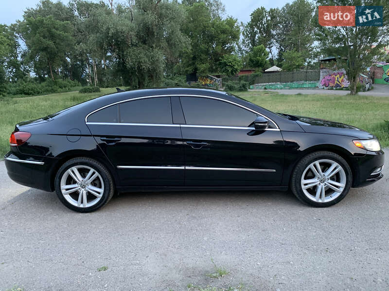 Купе Volkswagen CC / Passat CC 2012 в Сумах