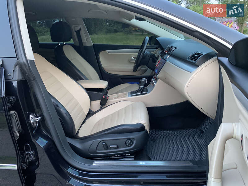 Купе Volkswagen CC / Passat CC 2012 в Сумах