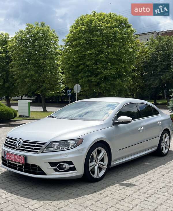 Купе Volkswagen CC / Passat CC 2015 в Києві