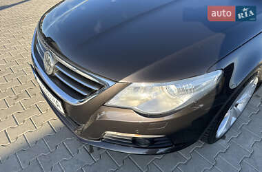 Купе Volkswagen CC / Passat CC 2009 в 