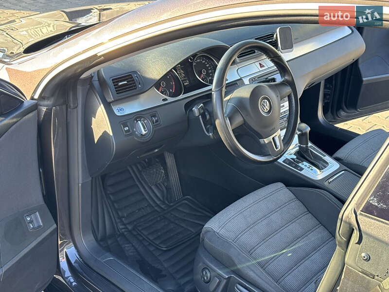 Купе Volkswagen CC / Passat CC 2009 в Луцке