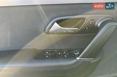 Купе Volkswagen CC / Passat CC 2009 в 