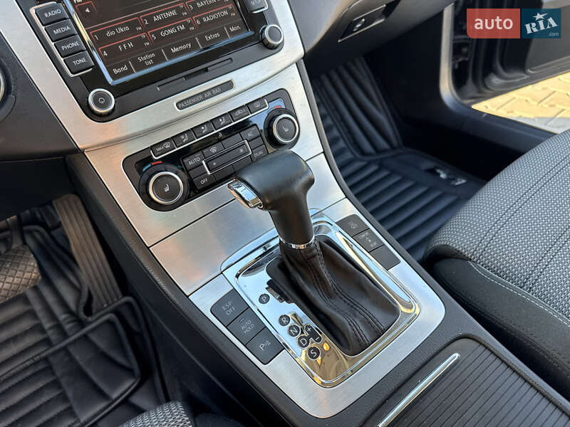 Купе Volkswagen CC / Passat CC 2009 в Луцке