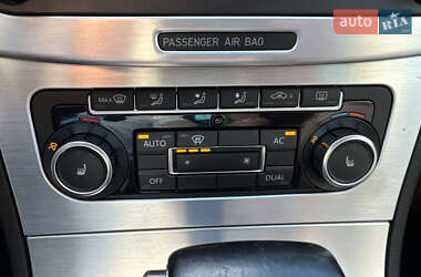 Купе Volkswagen CC / Passat CC 2009 в 