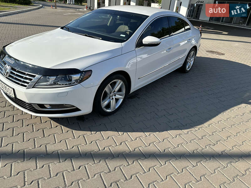 Купе Volkswagen CC / Passat CC 2012 в 