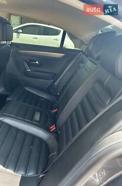 Купе Volkswagen CC / Passat CC 2012 в 