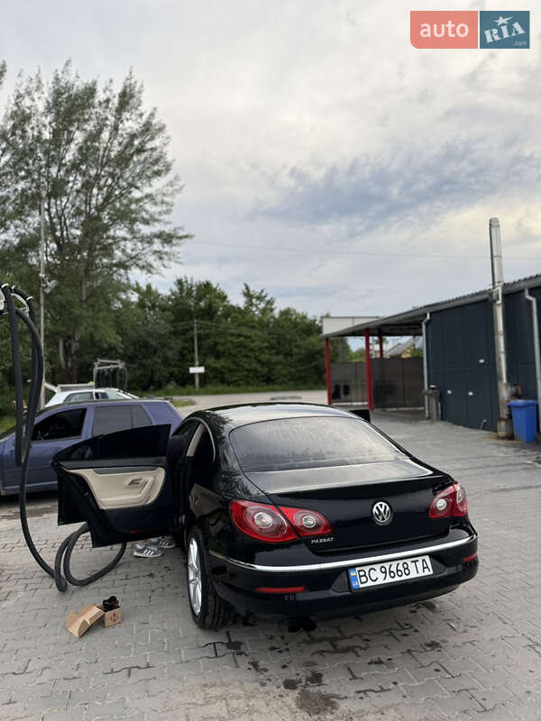 Купе Volkswagen CC / Passat CC 2008 в Бориславе
