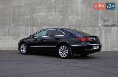 Купе Volkswagen CC / Passat CC 2013 в 