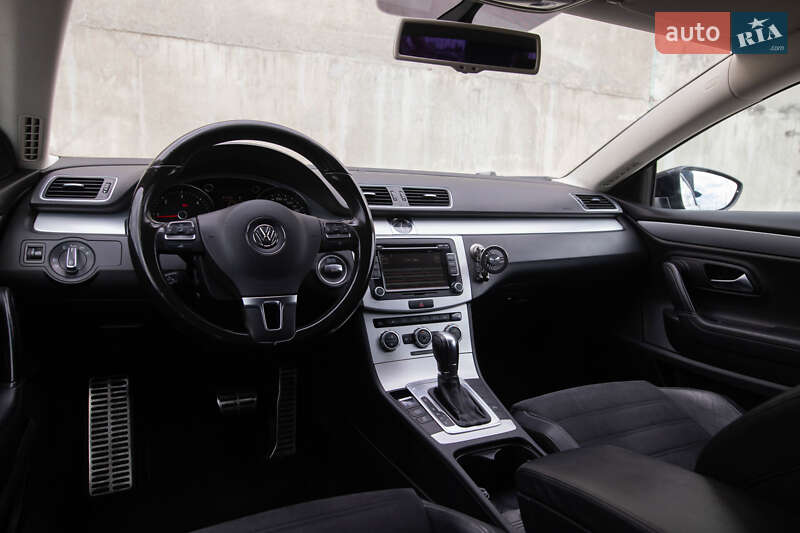 Купе Volkswagen CC / Passat CC 2013 в Львове