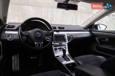 Купе Volkswagen CC / Passat CC 2013 в 