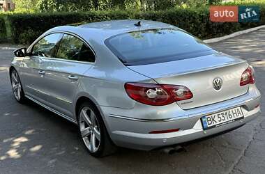 Купе Volkswagen CC / Passat CC 2008 в 
