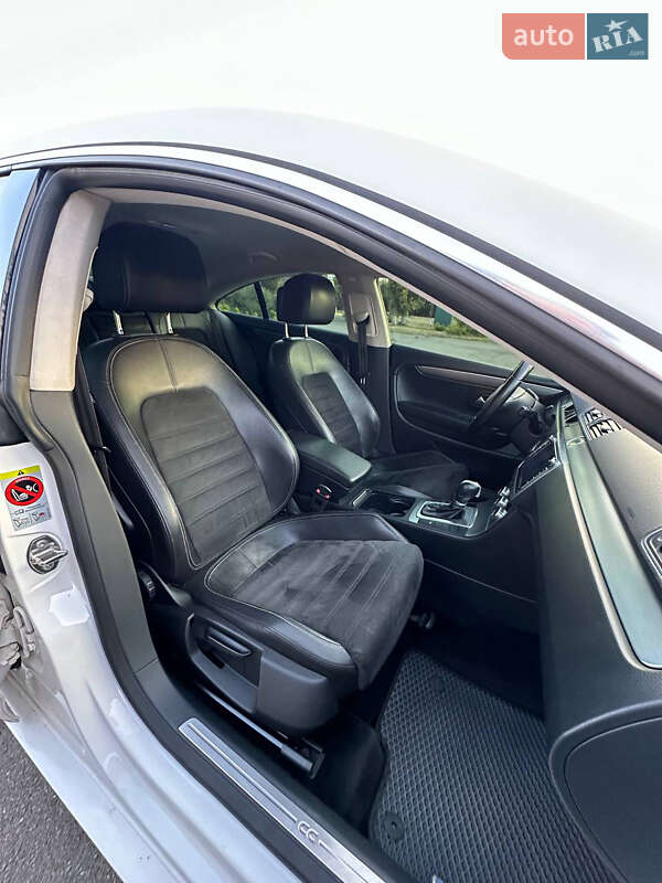 Купе Volkswagen CC / Passat CC 2013 в Дніпрі