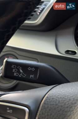 Купе Volkswagen CC / Passat CC 2012 в 