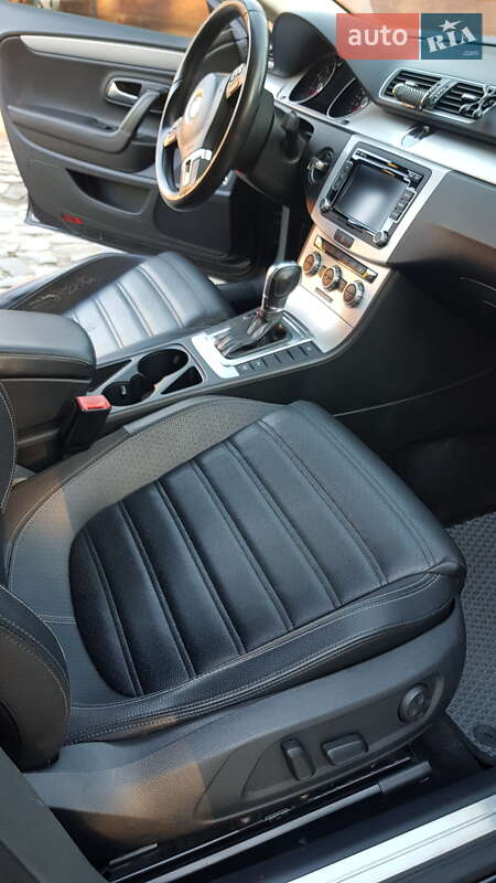 Купе Volkswagen CC / Passat CC 2013 в Львові