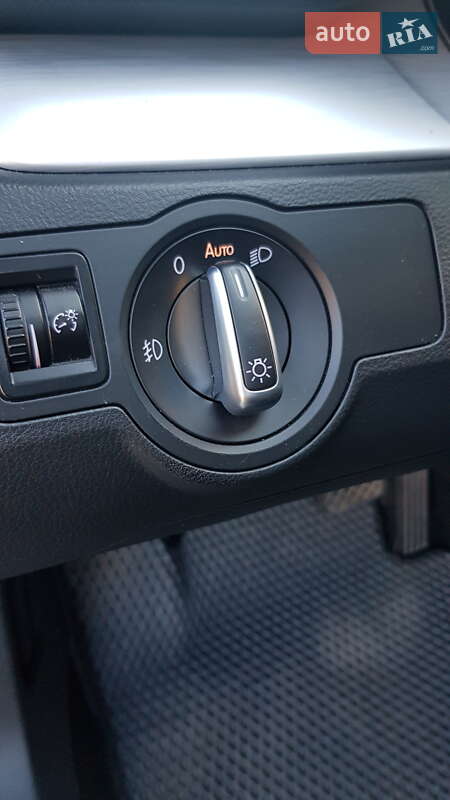 Купе Volkswagen CC / Passat CC 2013 в Львові