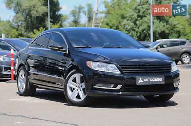 Купе Volkswagen CC / Passat CC 2013 в Киеве