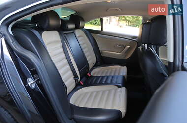 Купе Volkswagen CC / Passat CC 2013 в 