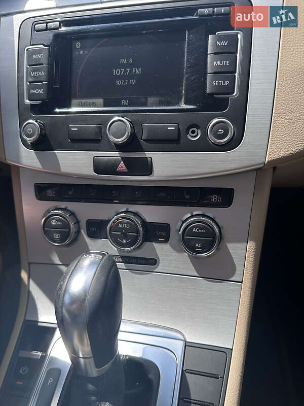 Купе Volkswagen CC / Passat CC 2012 в Житомирі
