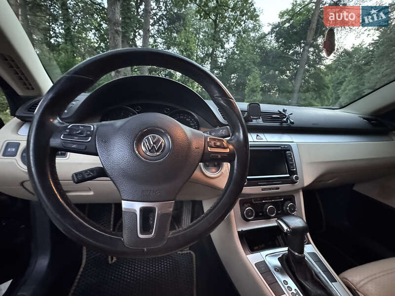 Купе Volkswagen CC / Passat CC 2008 в Львове