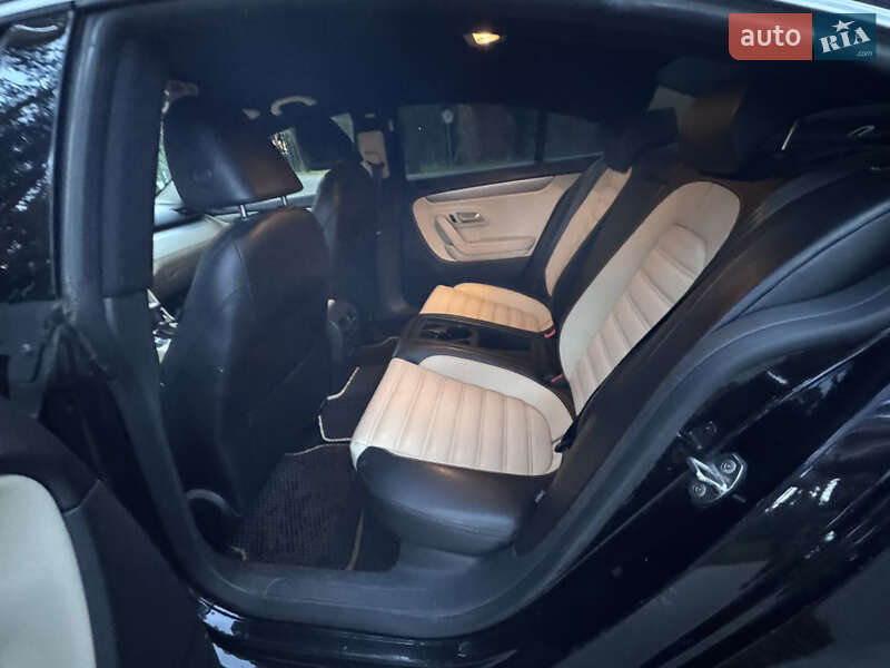 Купе Volkswagen CC / Passat CC 2008 в Львове