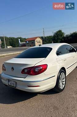 Купе Volkswagen CC / Passat CC 2010 в 