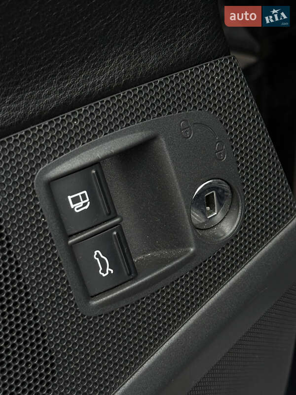 Купе Volkswagen CC / Passat CC 2015 в Киеве