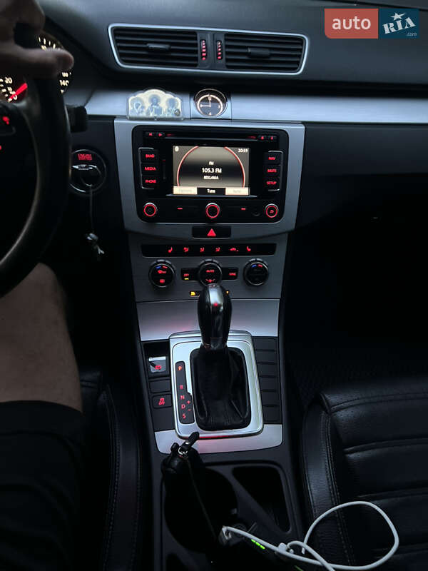 Купе Volkswagen CC / Passat CC 2012 в Кропивницькому
