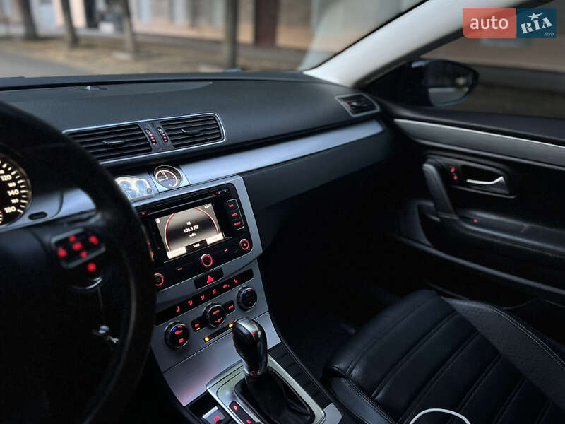 Купе Volkswagen CC / Passat CC 2012 в Кропивницькому