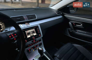 Купе Volkswagen CC / Passat CC 2012 в 