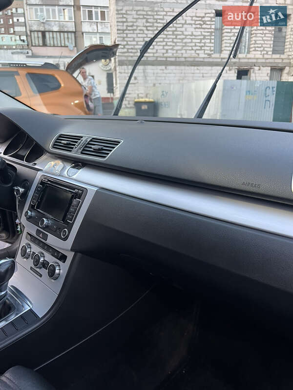 Купе Volkswagen CC / Passat CC 2012 в Кропивницькому