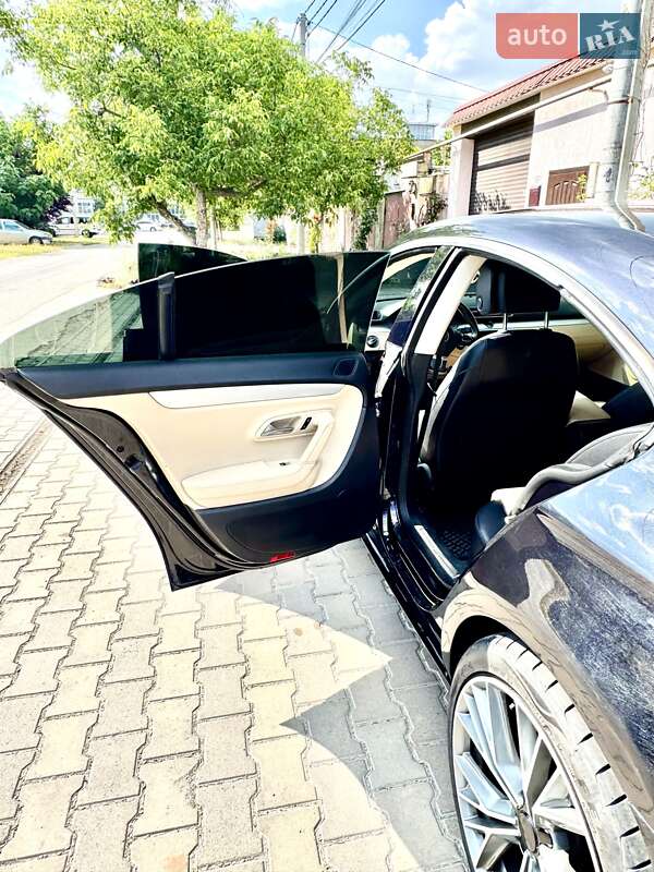 Купе Volkswagen CC / Passat CC 2012 в Одесі