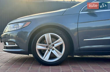 Купе Volkswagen CC / Passat CC 2013 в 