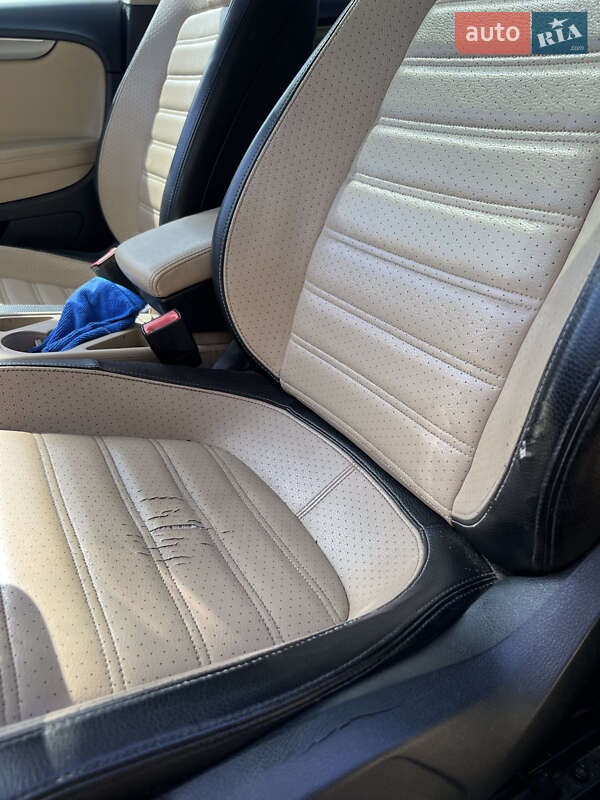 Купе Volkswagen CC / Passat CC 2012 в Андрушівці