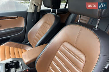Купе Volkswagen CC / Passat CC 2012 в 
