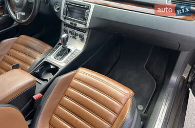 Купе Volkswagen CC / Passat CC 2012 в 