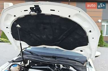 Купе Volkswagen CC / Passat CC 2013 в 
