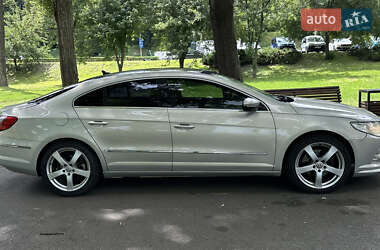 Купе Volkswagen CC / Passat CC 2009 в 