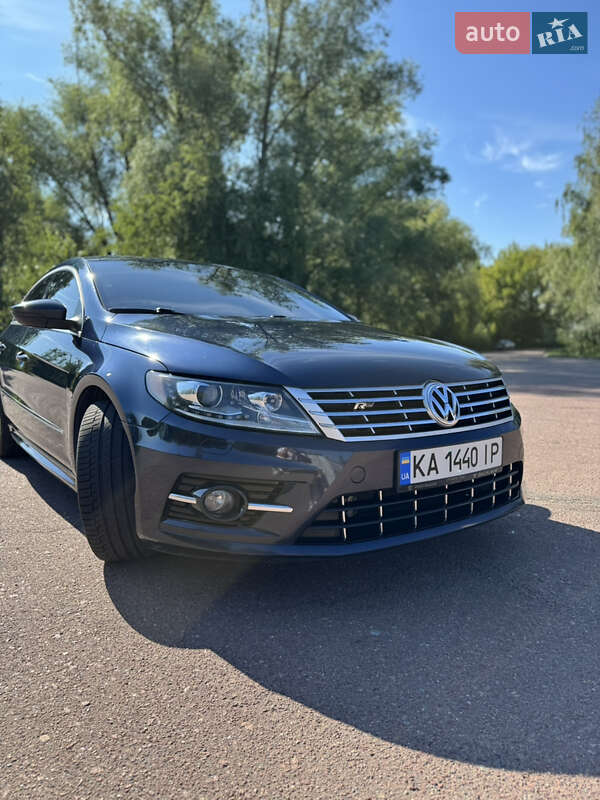 Купе Volkswagen CC / Passat CC 2015 в Киеве