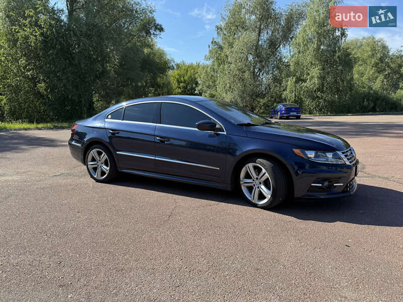 Купе Volkswagen CC / Passat CC 2015 в Киеве