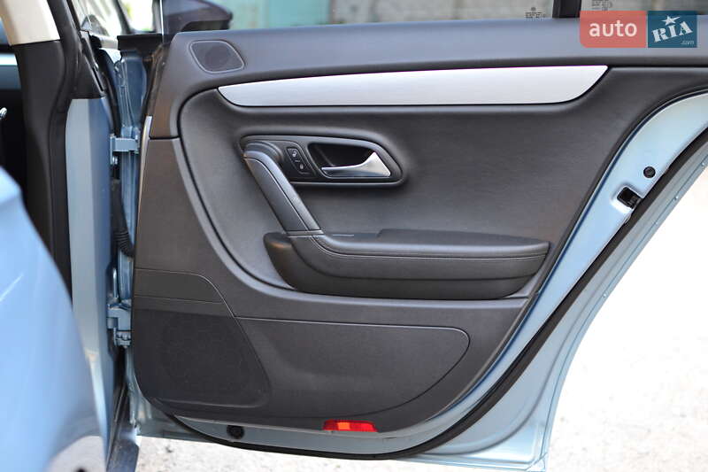 Купе Volkswagen CC / Passat CC 2012 в Зміїві фото 43 Купе Volkswagen CC / Passat CC 2012 в Зміїві