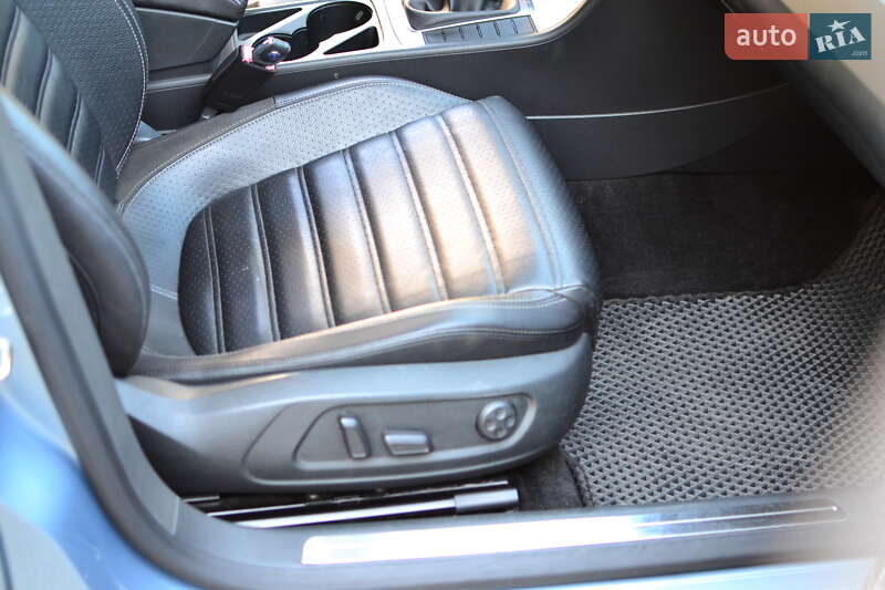 Купе Volkswagen CC / Passat CC 2012 в Зміїві фото 48 Купе Volkswagen CC / Passat CC 2012 в Зміїві